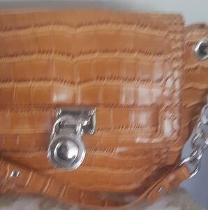 NWOT Tan Crocodile-Embossed Shoulder Bag Great Accessory To Add To Your Look